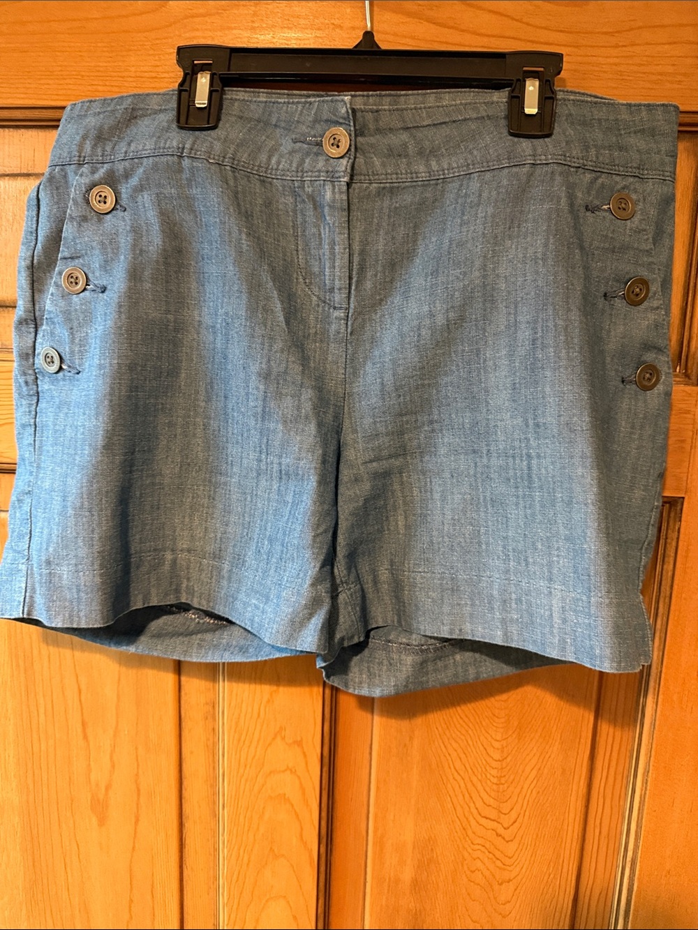 Isaac Mizrahi Light Blue Denim-Style Button Side Shorts